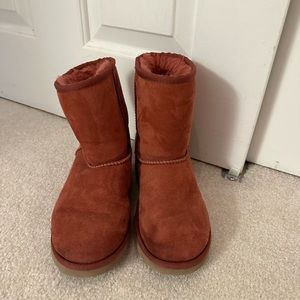 Rust Red Ugg Boots, size US 4